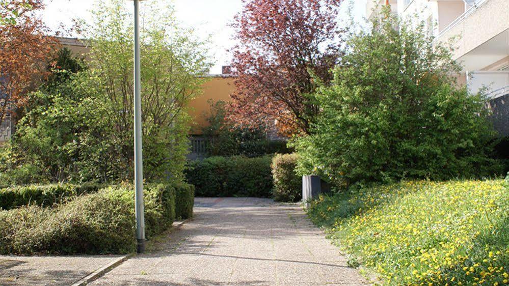 Buergerhaus Hotel Steinbach im Taunus Exterior photo